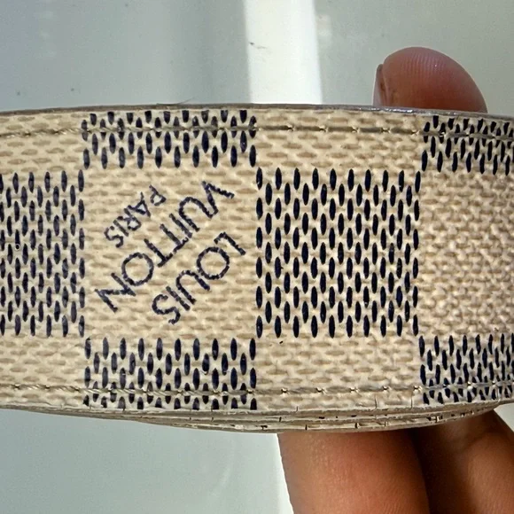 Louis Vuitton Beige Checkered Belt with Gold Buckle - Picture 4 of 8